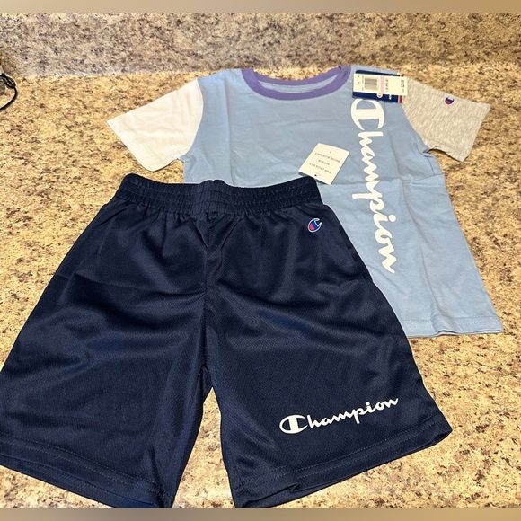 Champion Other - Champion Kids Athletic set size 6  NWT